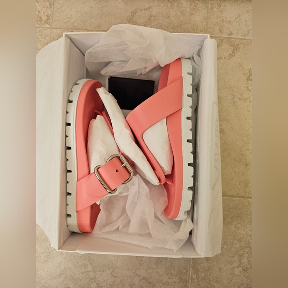 Prada Buckle Thong Sandals- Begonia- Size 37 - Picture 4 of 5